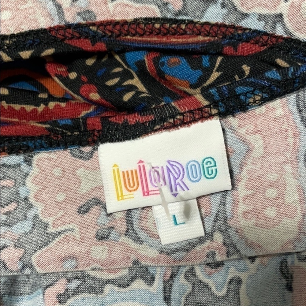LuLaRoe Top Size Large - Picture 5 of 6